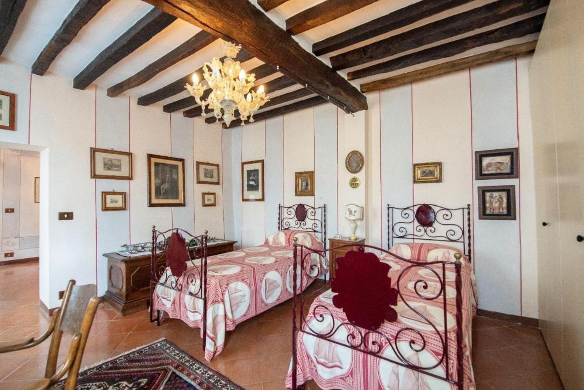 Villa Ottocentesca Immersa Nel Verde Montecavolo Eksteriør bilde